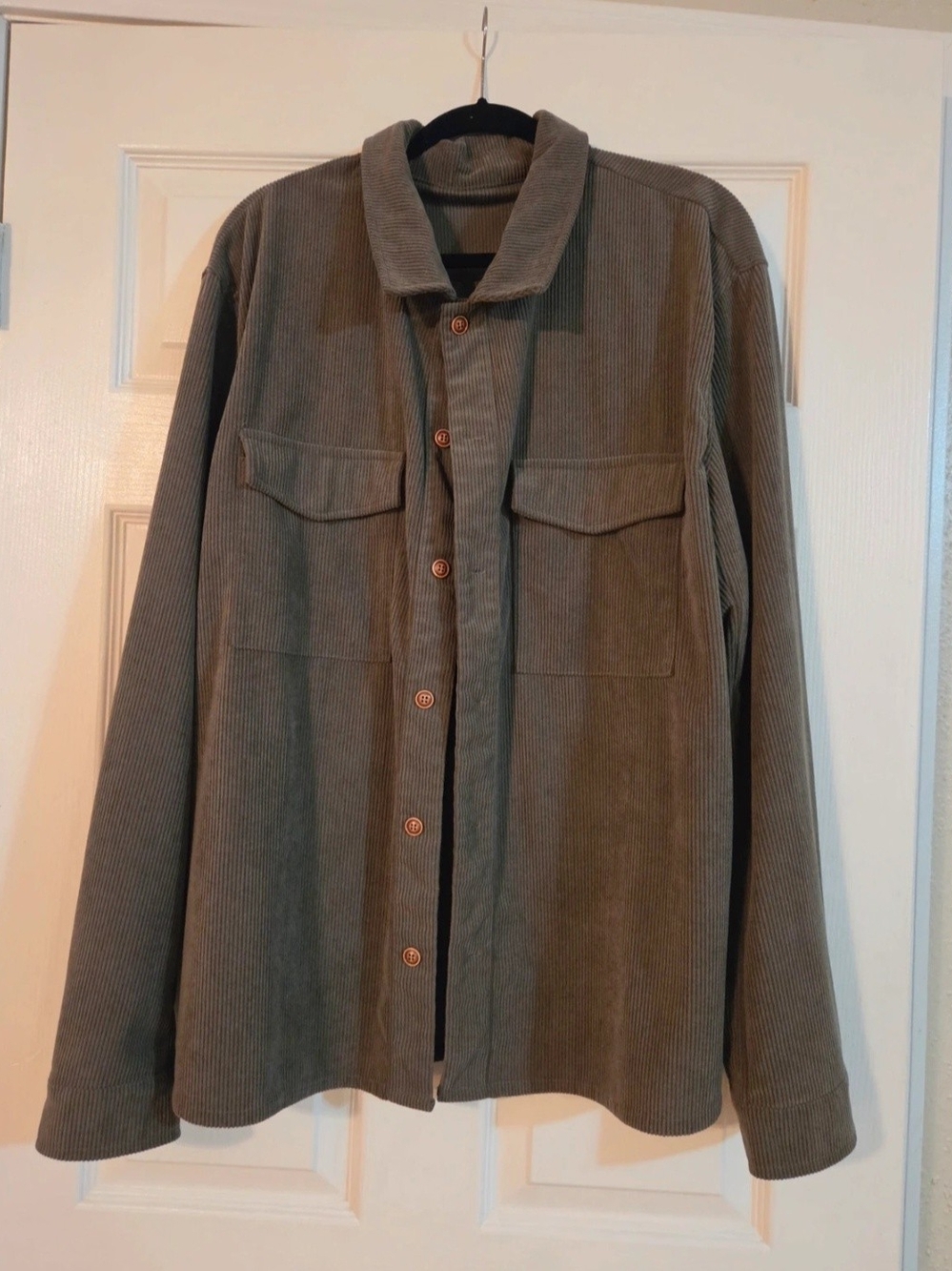 Men's Corduroy Button-Up Shirt Jacket in Grey